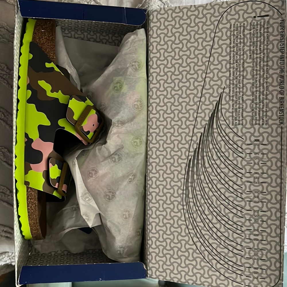 Arizona Birkenstock Camo Acid Lime SZ 41